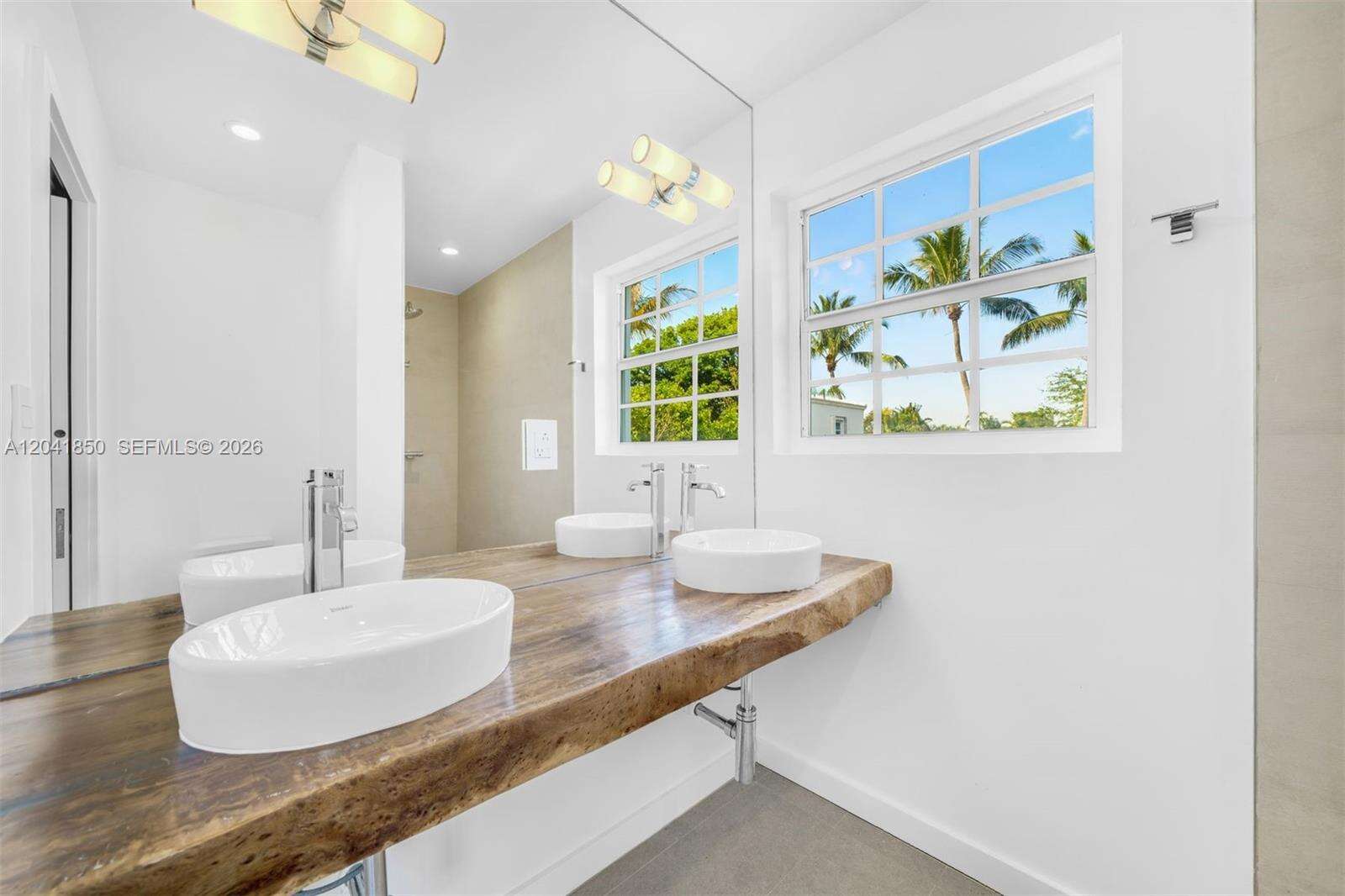 939 47th Ct, Miami Beach, FL 33140 - For Sale photo 29