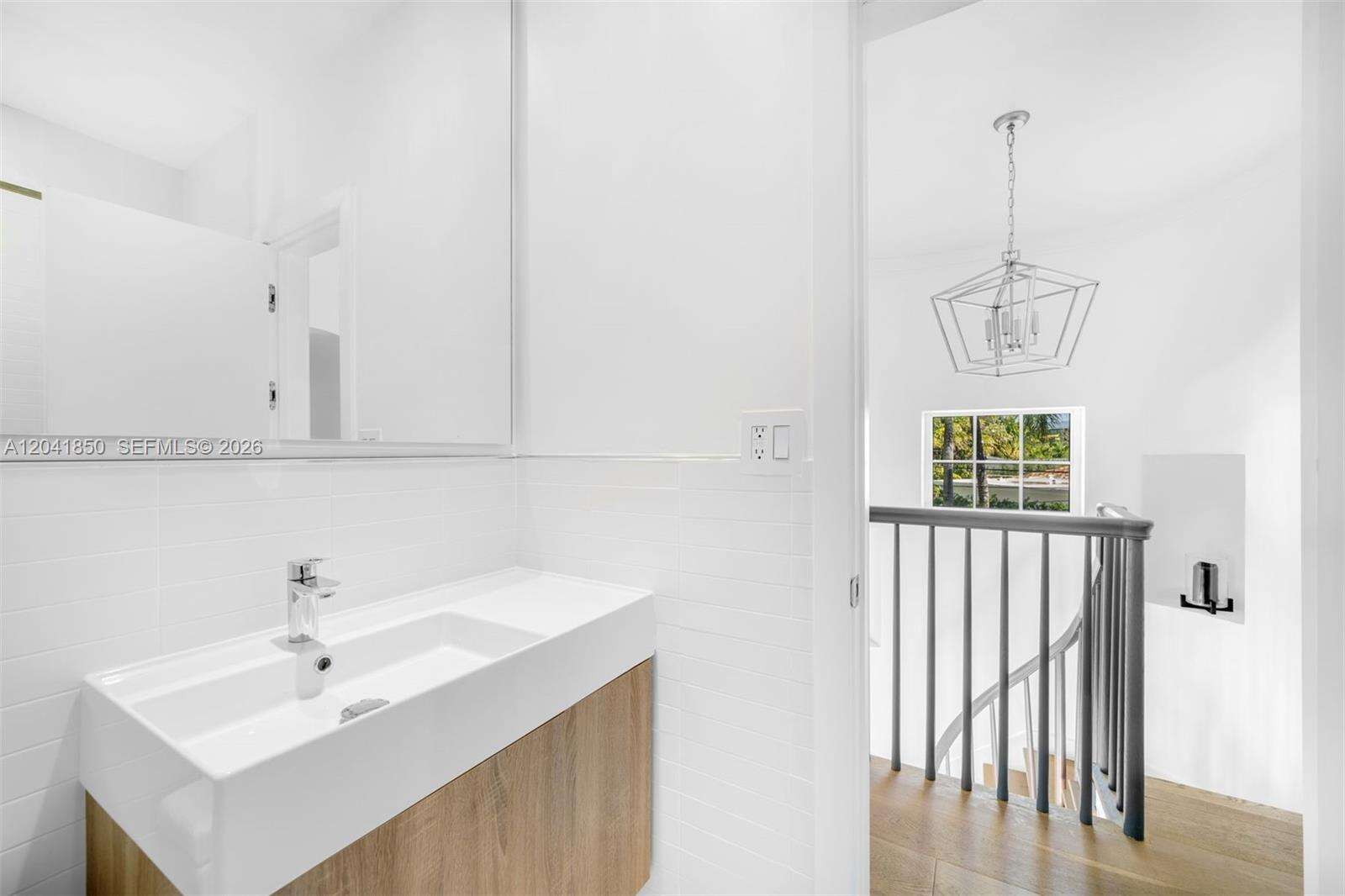 939 47th Ct, Miami Beach, FL 33140 - For Sale photo 31