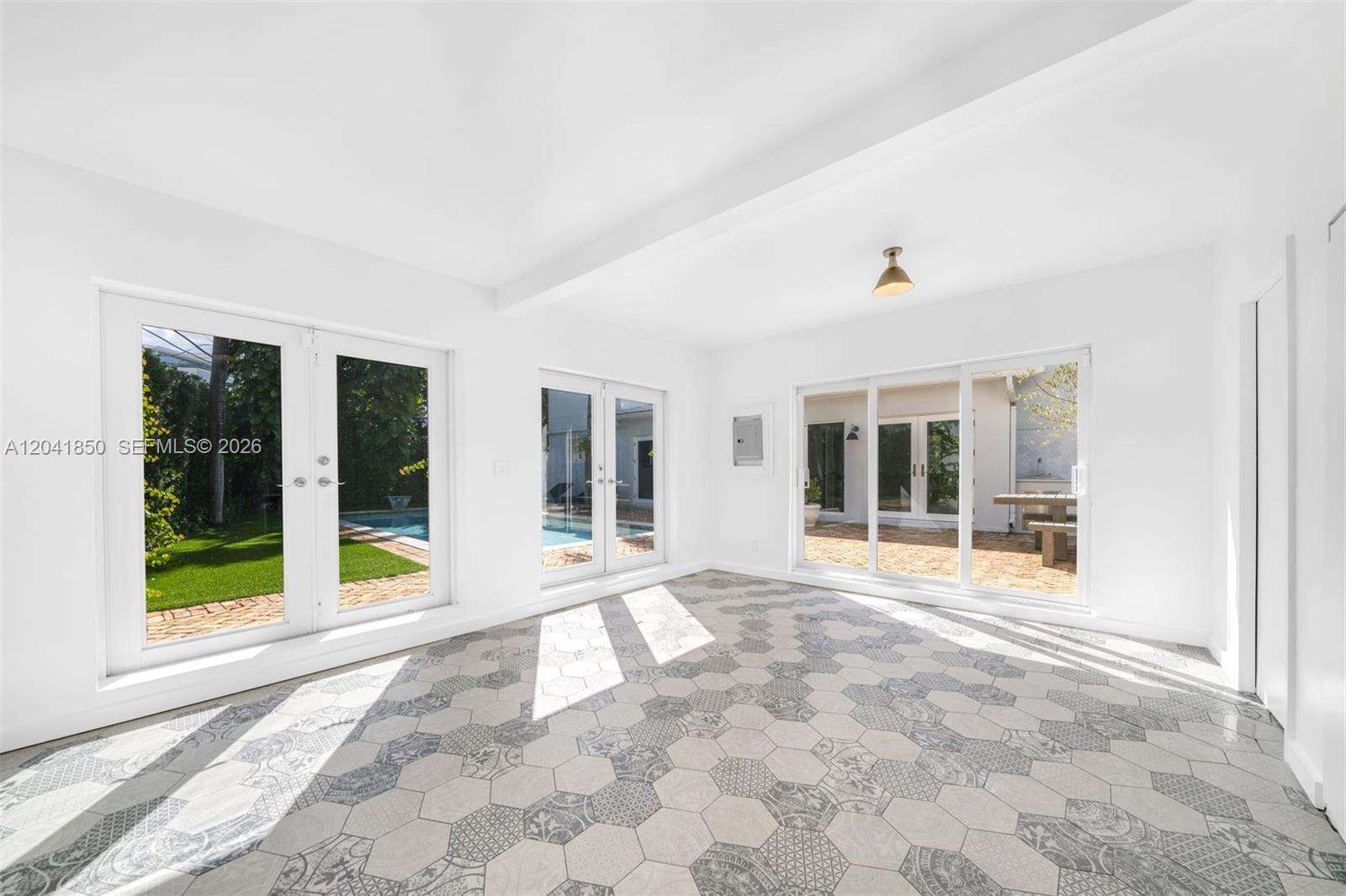 939 47th Ct, Miami Beach, FL 33140 - For Sale photo 33