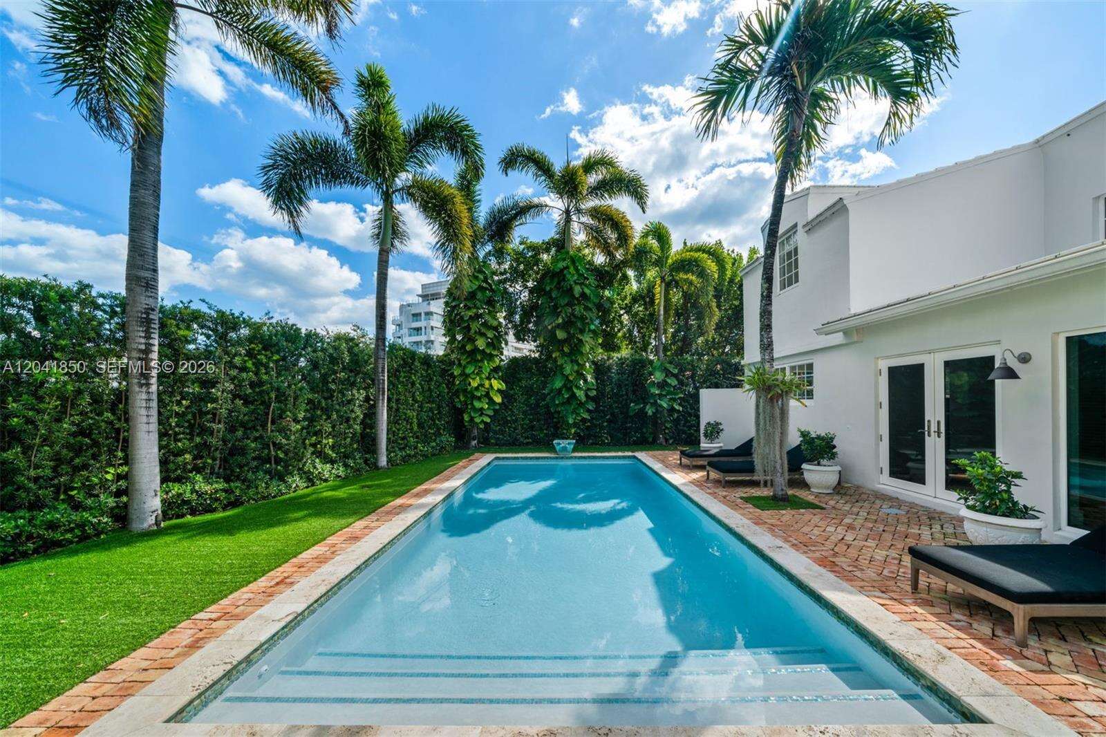 939 47th Ct, Miami Beach, FL 33140 - For Sale photo 40