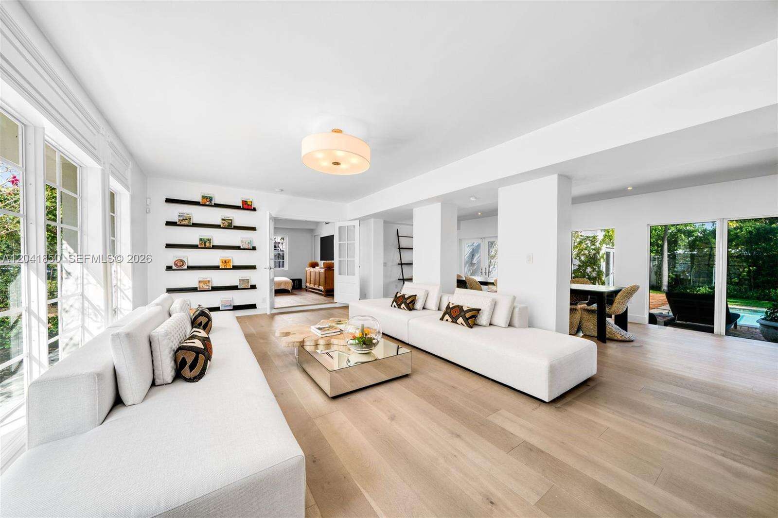 939 47th Ct, Miami Beach, FL 33140 - For Sale photo 9