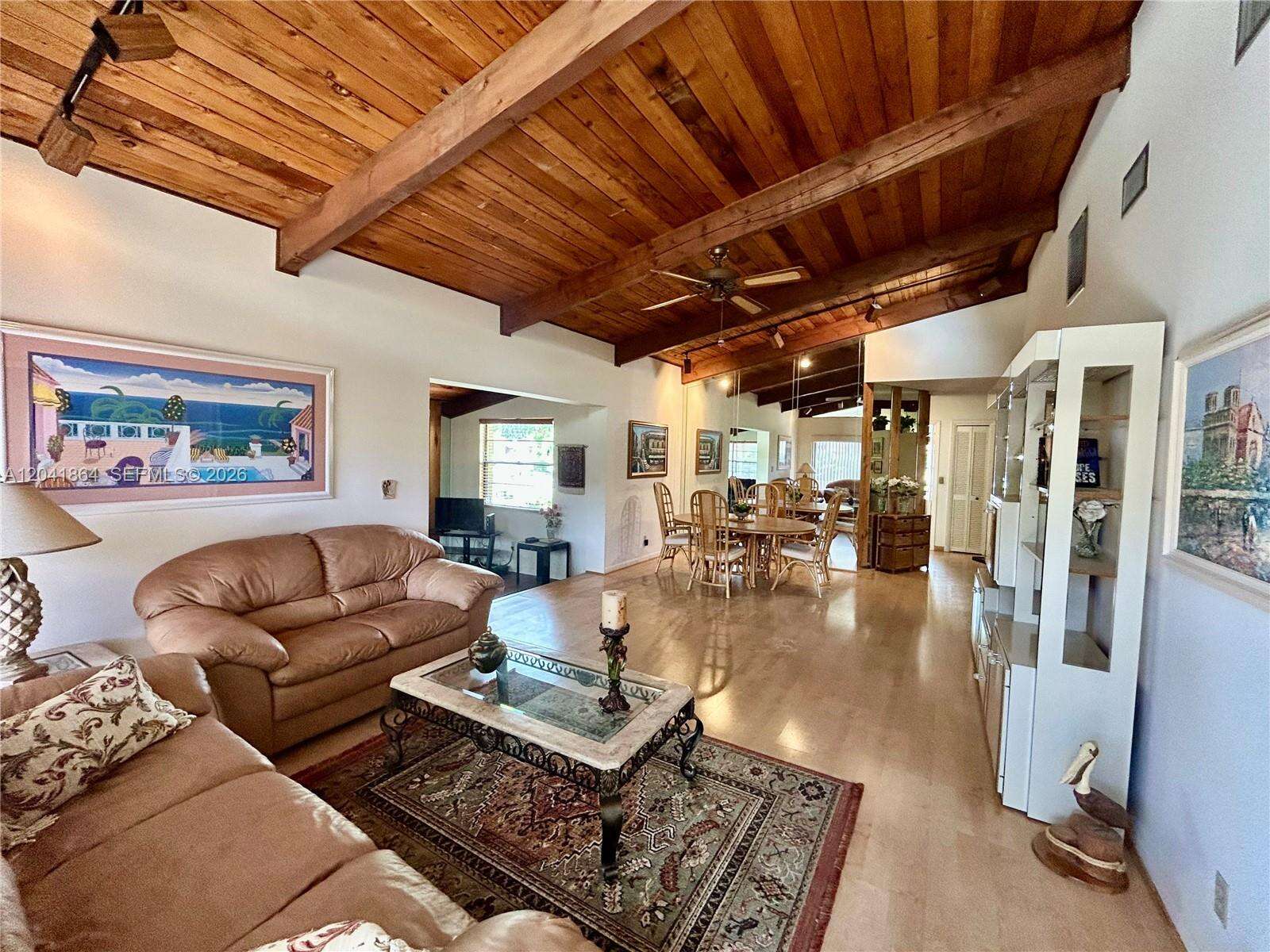 500 Briarwood Cir, Hollywood, FL 33024 - For Sale photo 13