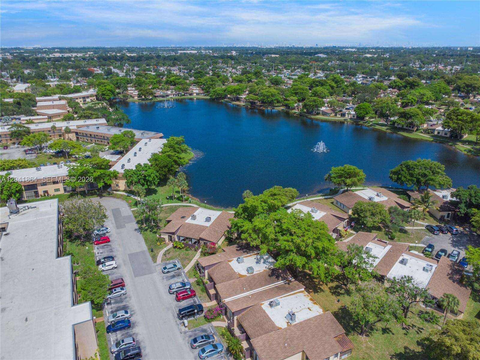 500 Briarwood Cir, Hollywood, FL 33024 - For Sale photo 31