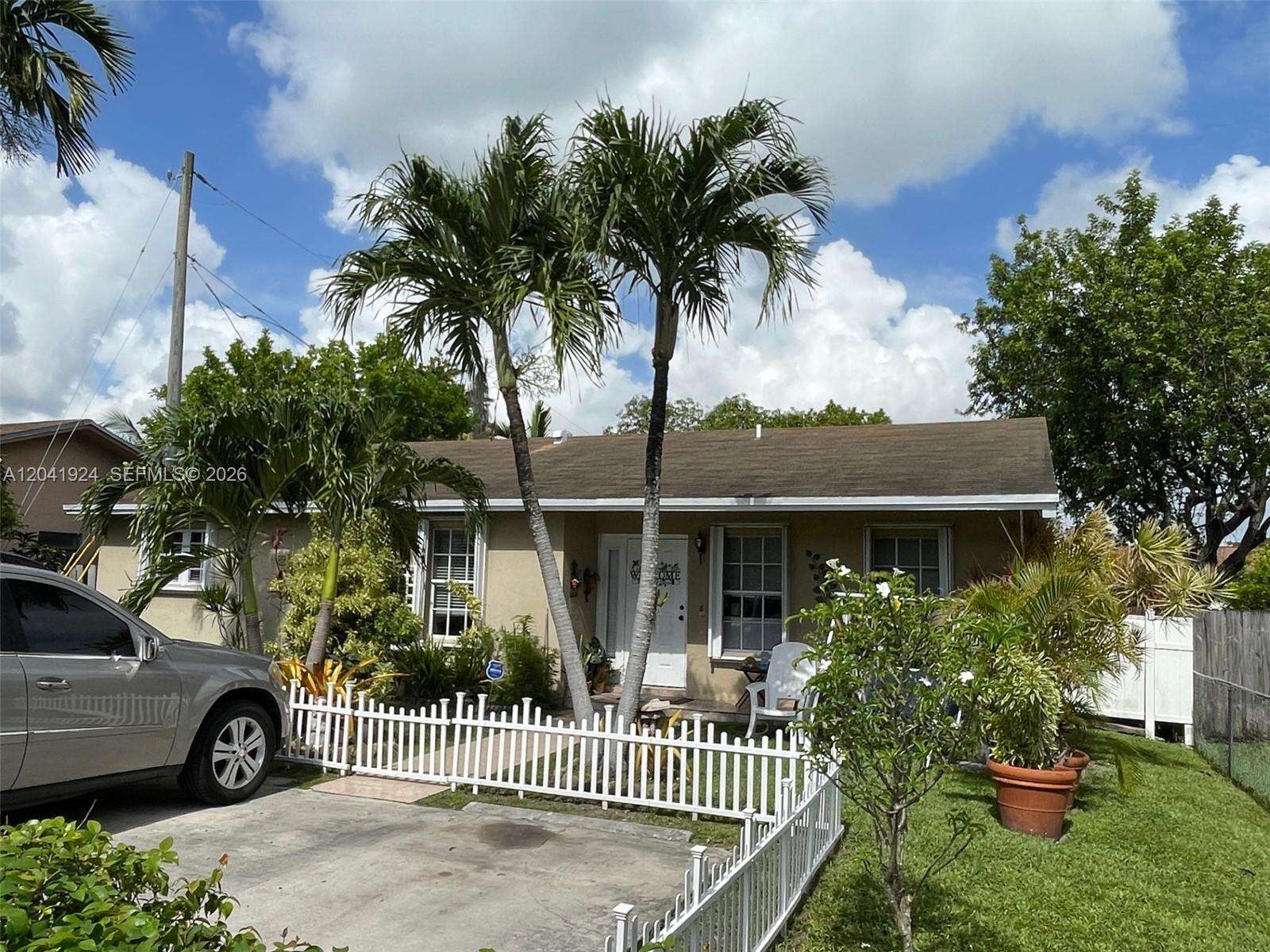906 8th Ave, Hallandale Beach, FL 33009 - For Sale photo 1