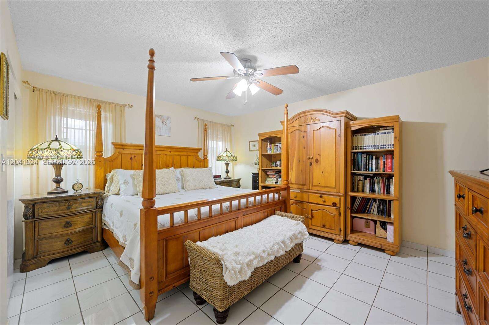 906 8th Ave, Hallandale Beach, FL 33009 - For Sale photo 11