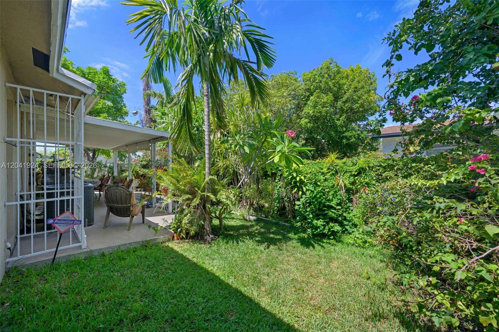 906 8th Ave, Hallandale Beach, FL 33009 - For Sale photo 22