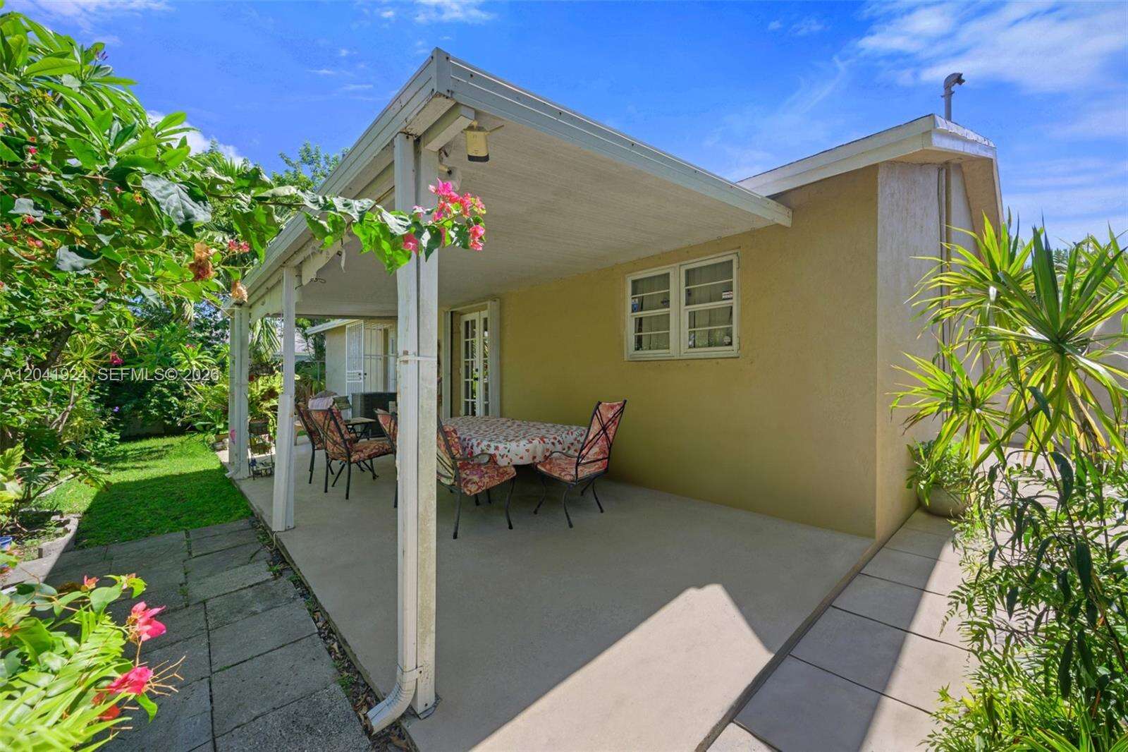 906 8th Ave, Hallandale Beach, FL 33009 - For Sale photo 24