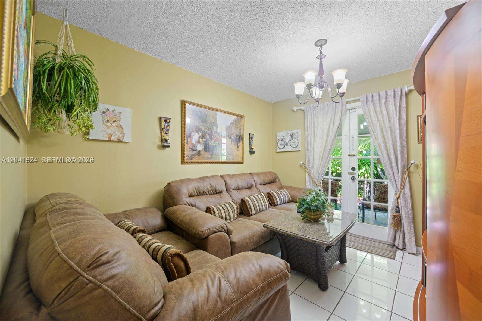 906 8th Ave, Hallandale Beach, FL 33009 - For Sale photo 8