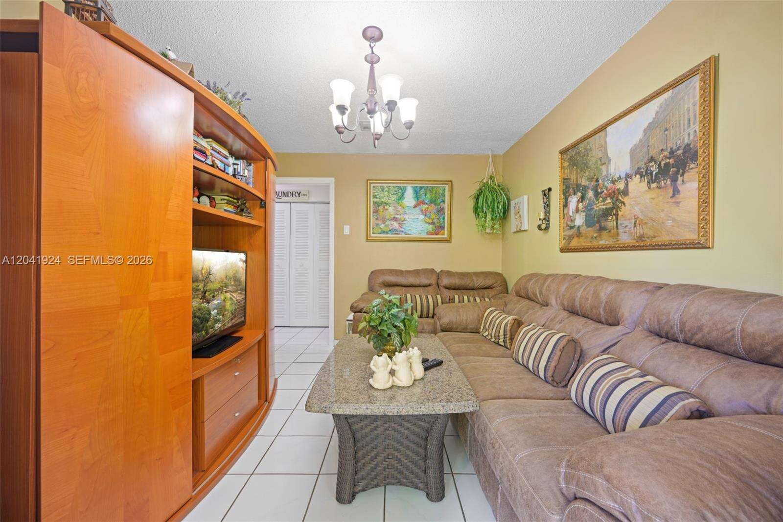 906 8th Ave, Hallandale Beach, FL 33009 - For Sale photo 9