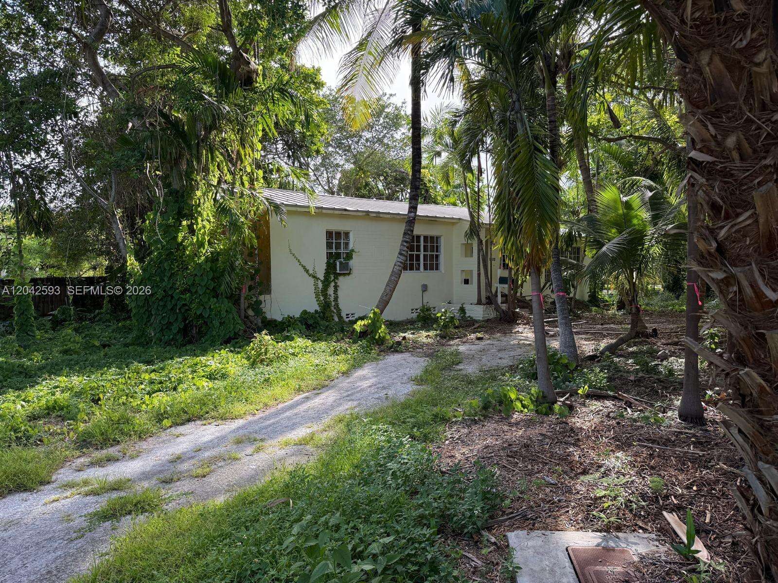6600 64th Ct, South Miami, FL 33143 - For Sale photo 2