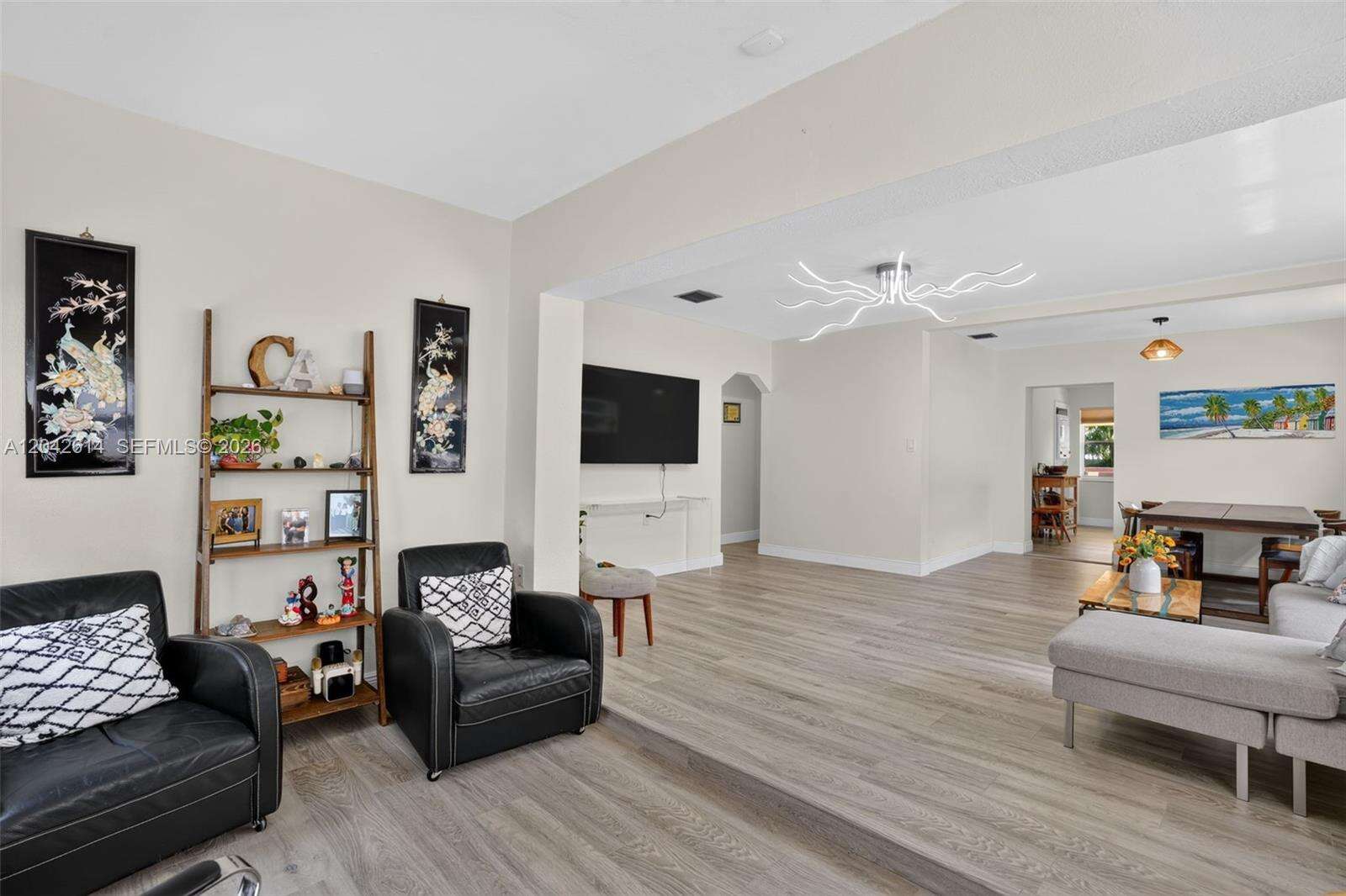 2446 Mckinley St, Hollywood, FL 33020 - For Sale photo 2