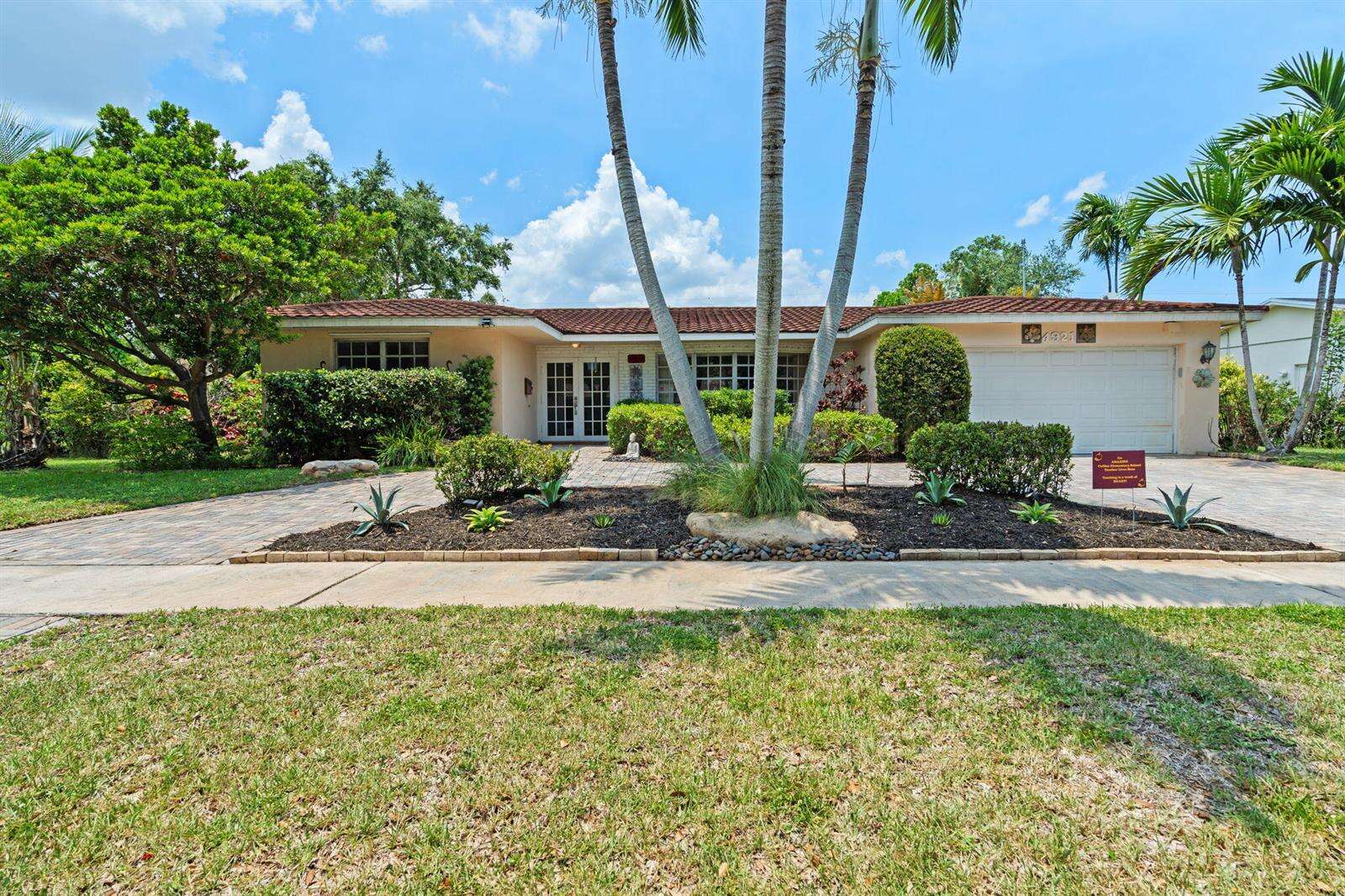 4921 Jackson, Hollywood, FL 33021 - For Sale photo 1