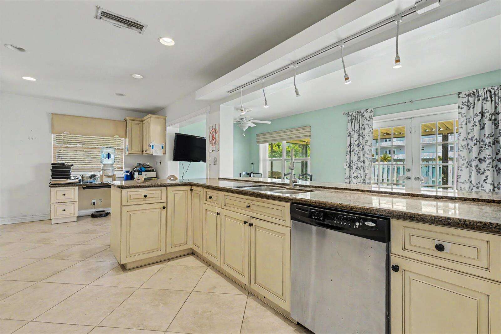 3201 Liberty, Hollywood, FL 33021 - For Sale photo 4