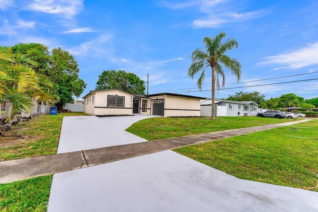 6572 Pierce, Hollywood, FL 33024 - Pending Sale photo 3