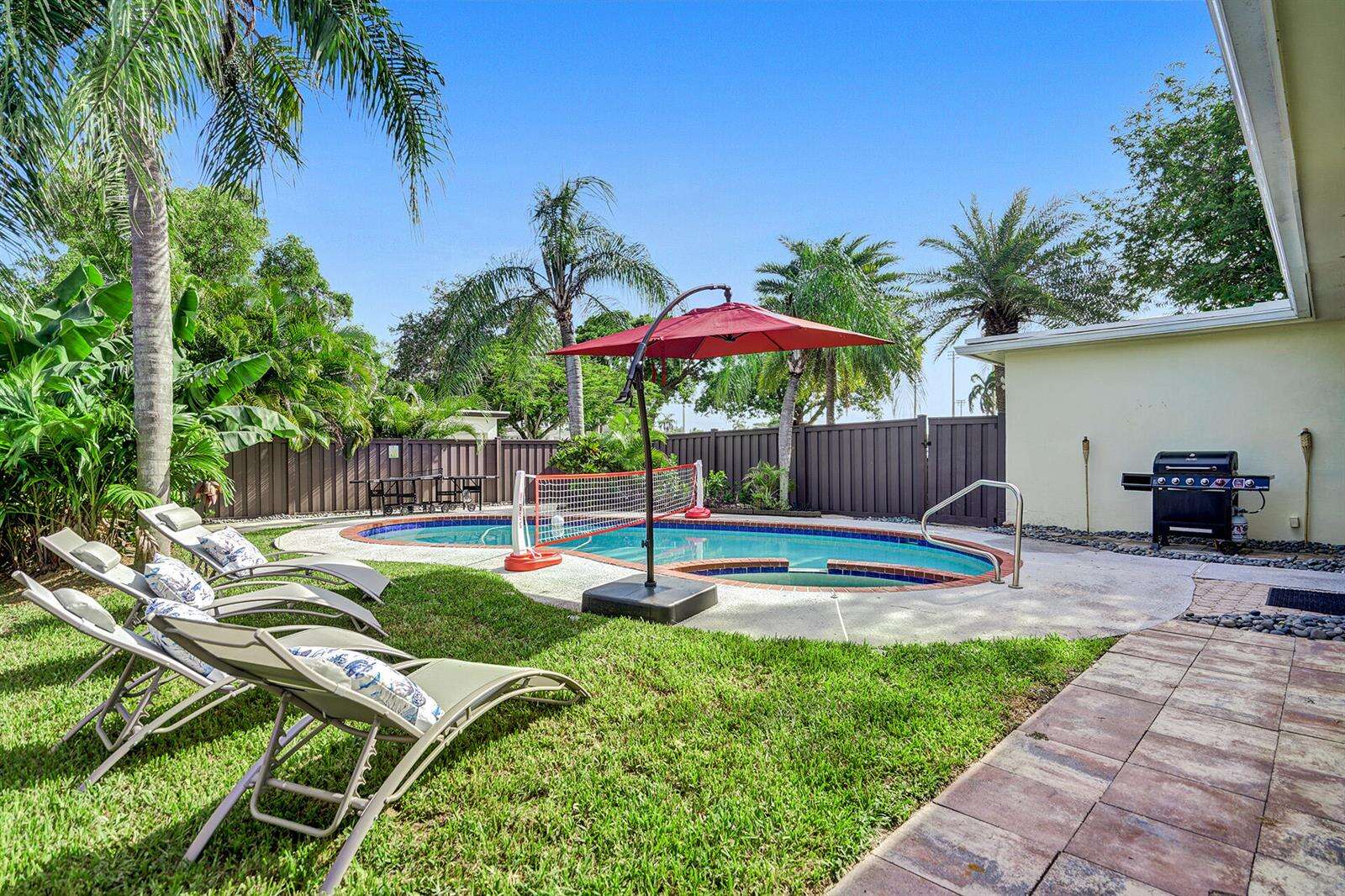 1516 Scott, Hollywood, FL 33020 - For Sale photo 28