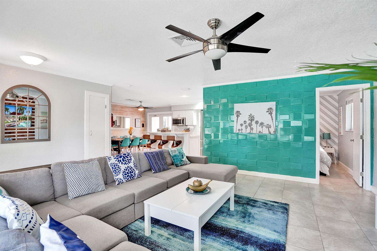 1516 Scott, Hollywood, FL 33020 - For Sale photo 5