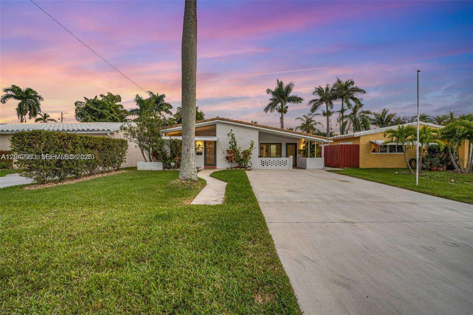 1514 Liberty St, Hollywood, FL 33020 - For Sale photo 3
