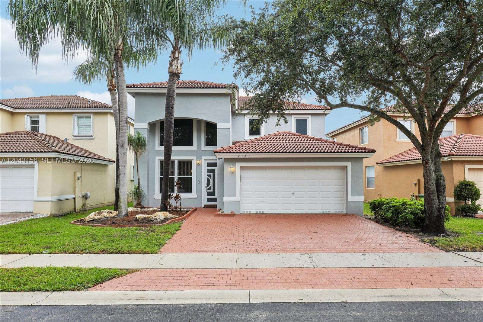 2162 77th Ter, Pembroke Pines, FL 33024 - For Sale photo 1