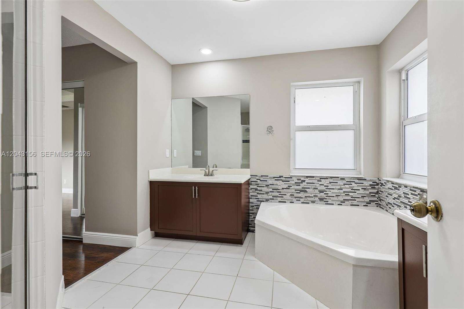 2162 77th Ter, Pembroke Pines, FL 33024 - For Sale photo 39