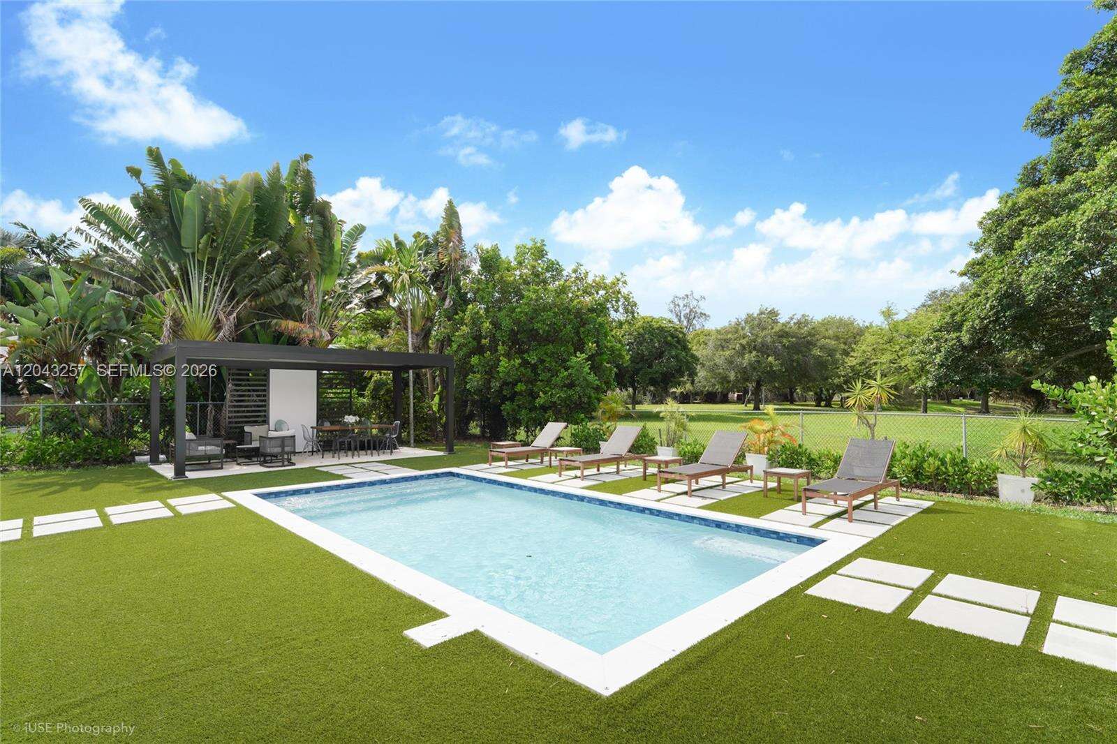 2450 209th Ter, Miami, FL 33180 - For Sale photo 16