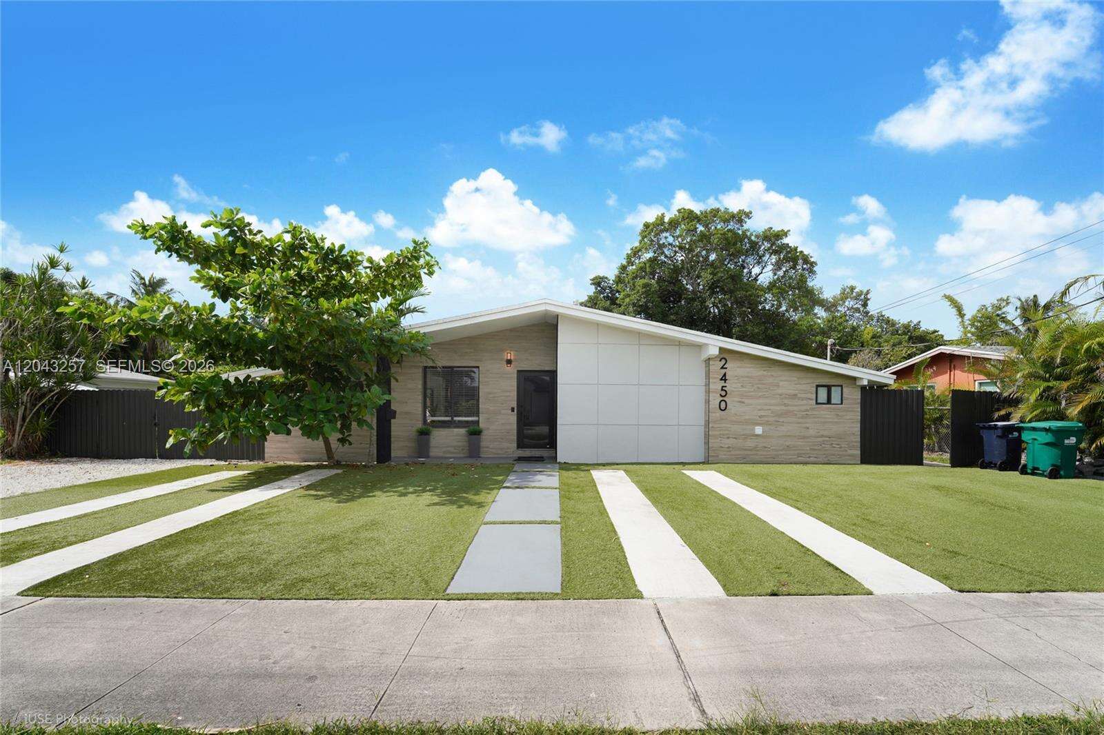 2450 209th Ter, Miami, FL 33180 - For Sale photo 18