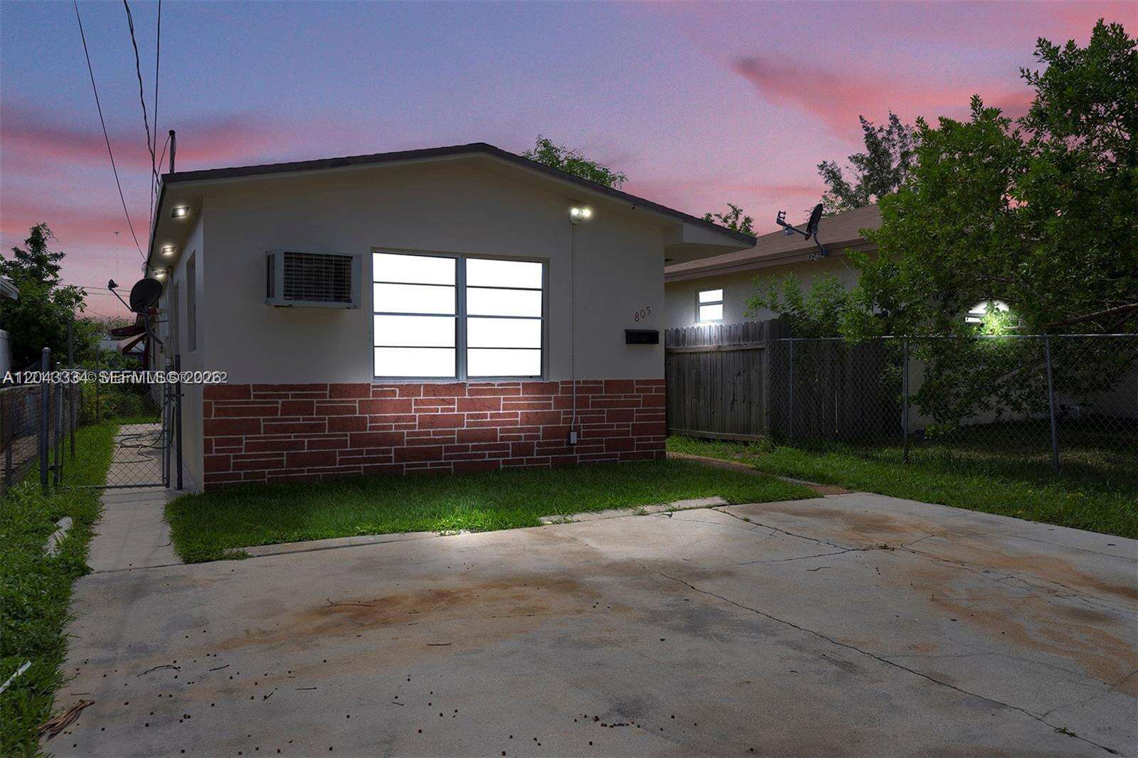 805 3rd Ter, Hallandale Beach, FL 33009 - For Sale photo 13