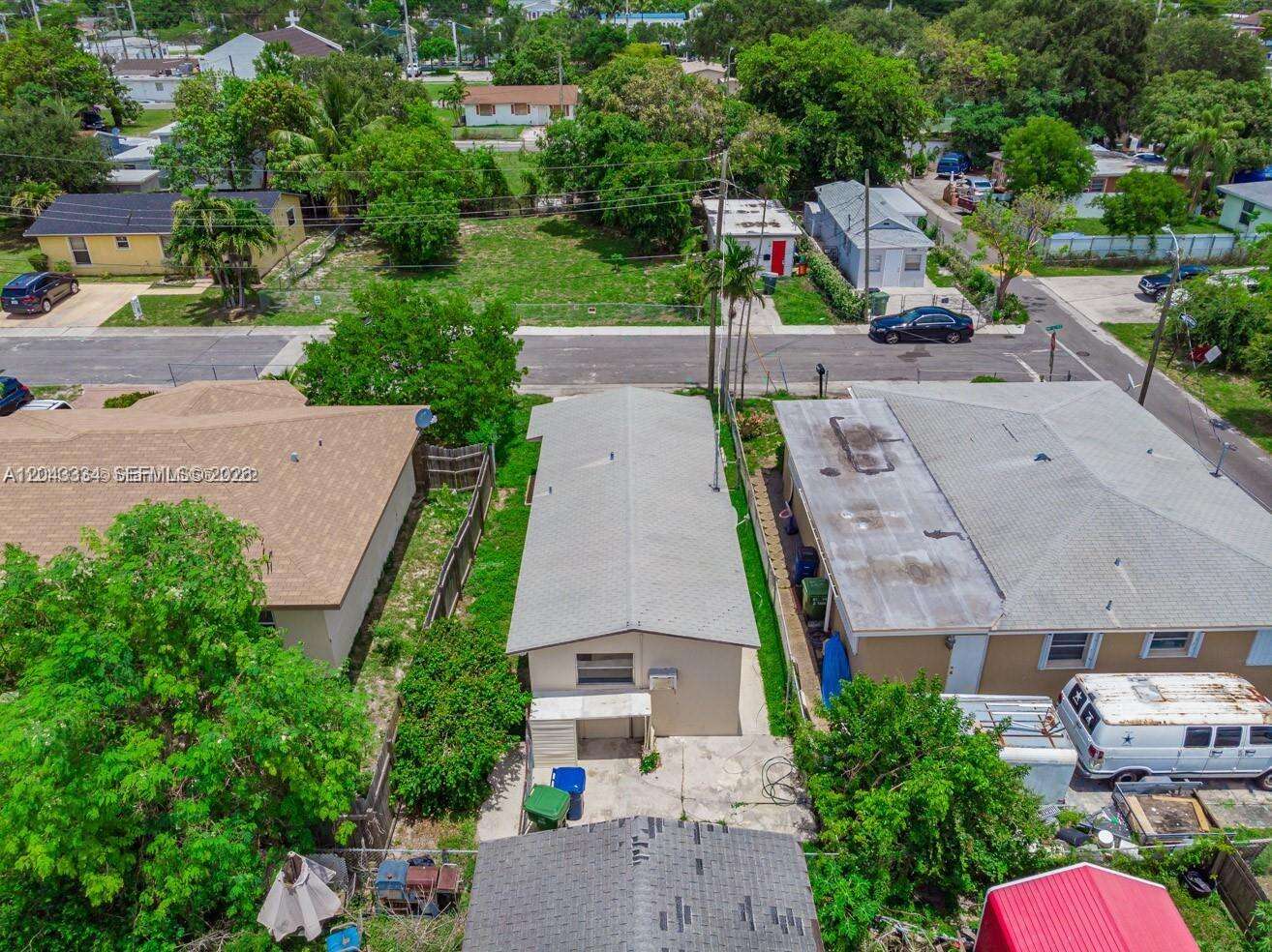 805 3rd Ter, Hallandale Beach, FL 33009 - For Sale photo 3