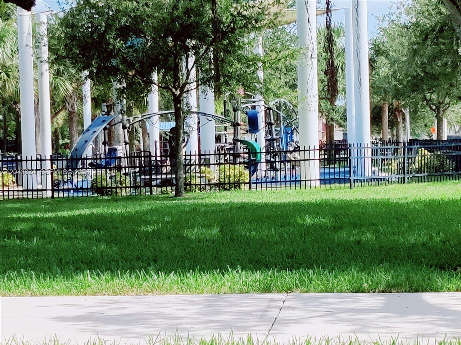 805 3rd Ter, Hallandale Beach, FL 33009 - For Sale photo 25
