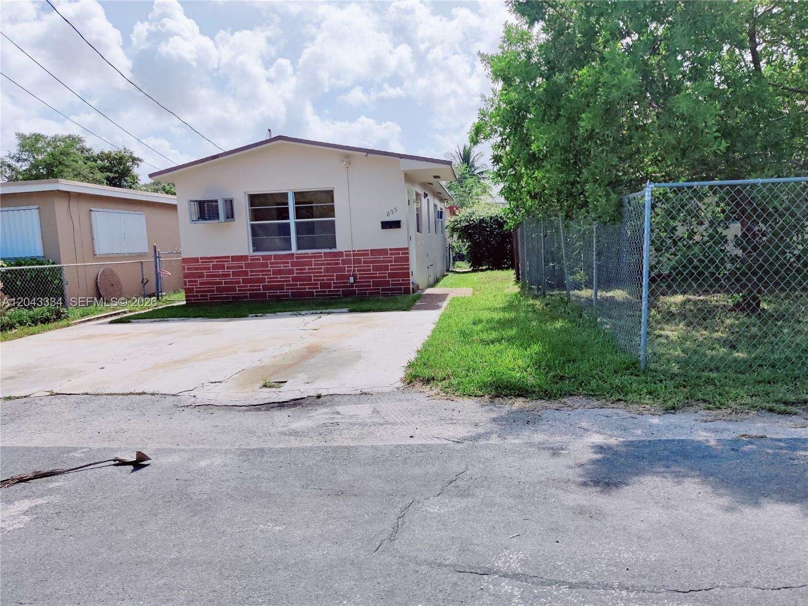 805 3rd Ter, Hallandale Beach, FL 33009 - For Sale photo 30
