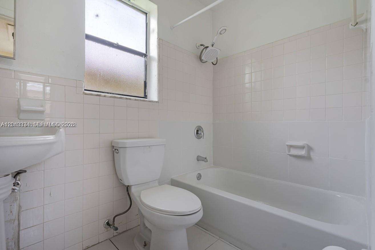 805 3rd Ter, Hallandale Beach, FL 33009 - For Sale photo 7