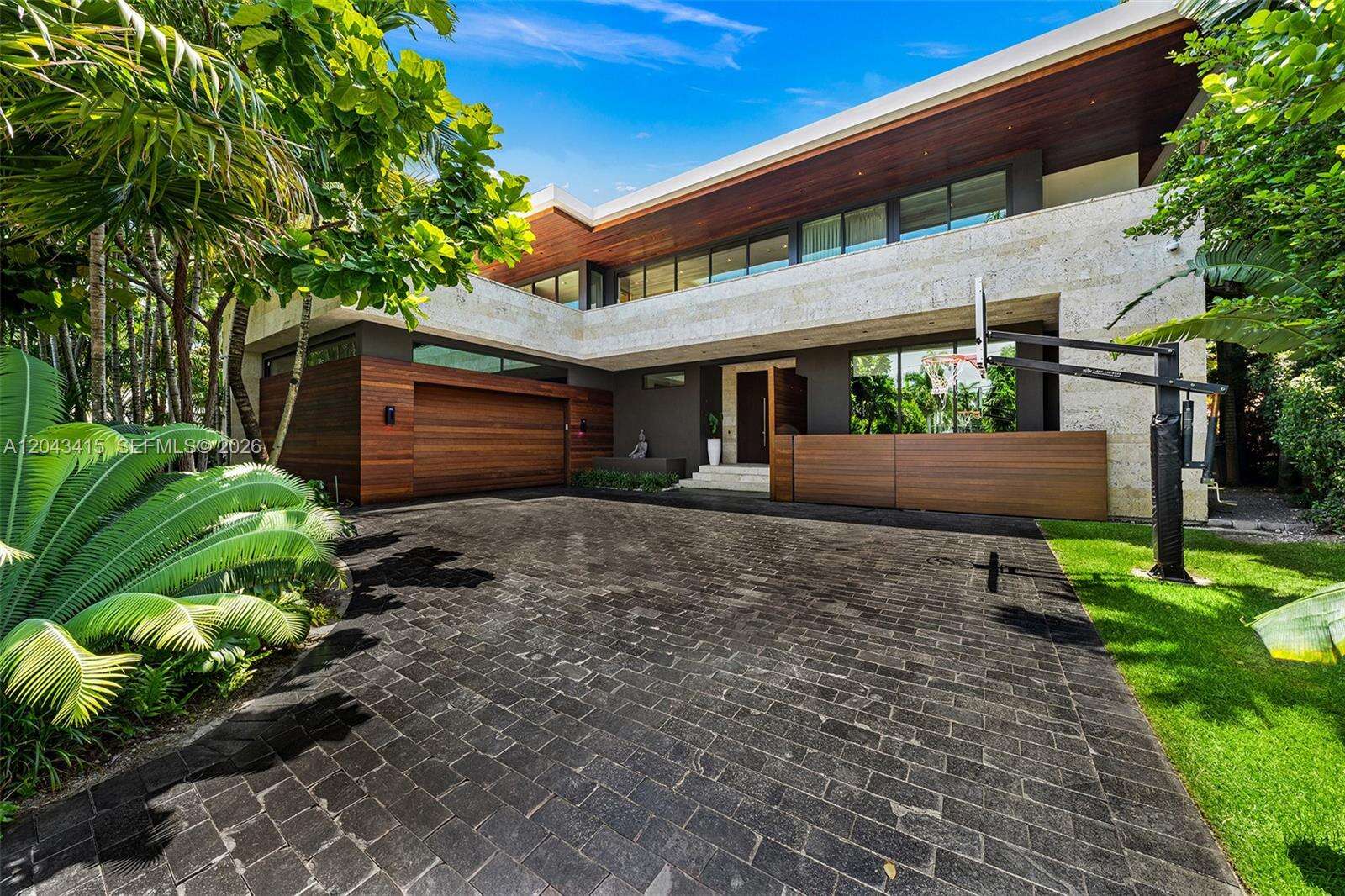 126 San Marino Dr, Miami Beach, FL 33139 - For Sale photo 34