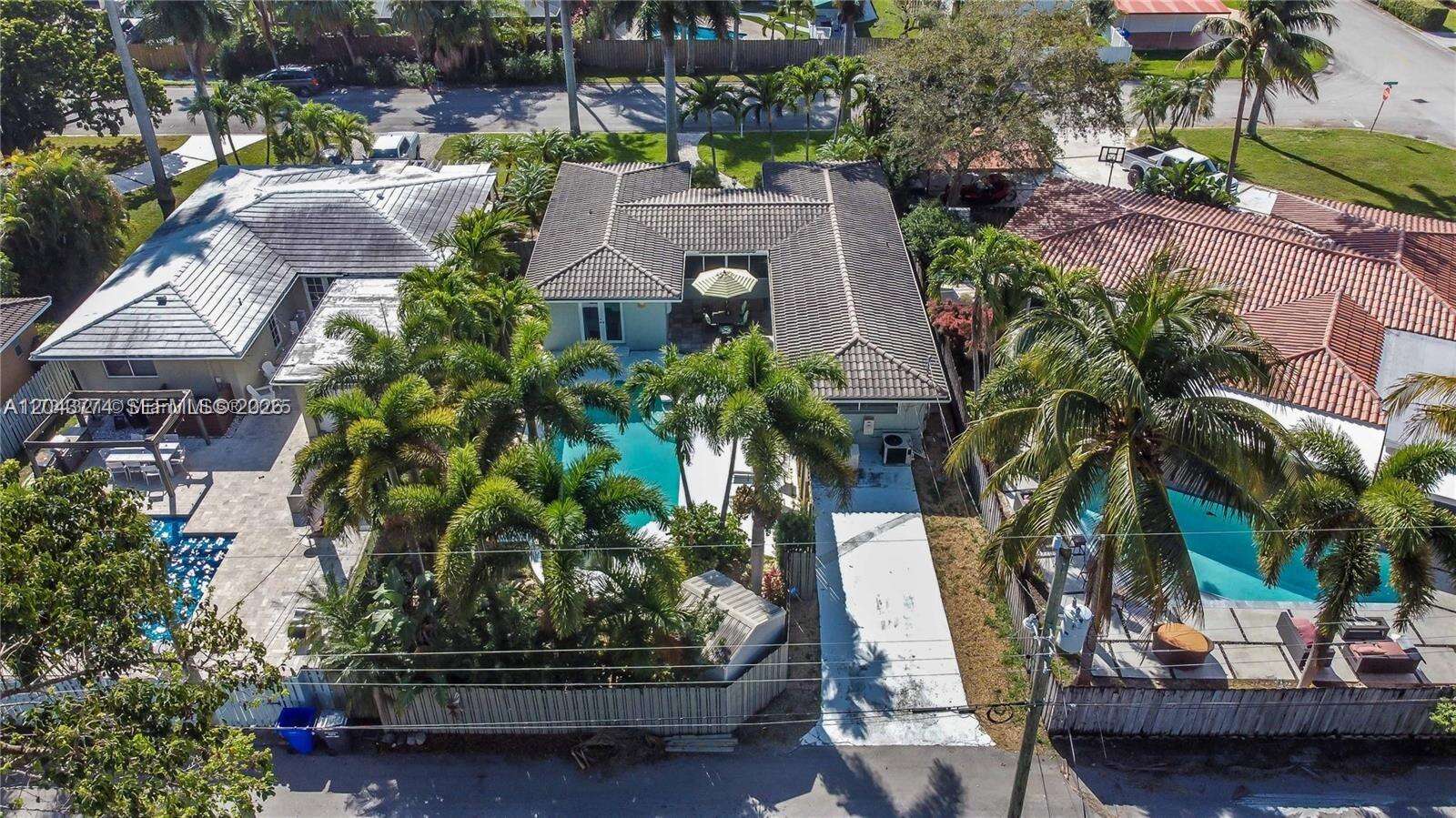 1147 Buchanan St, Hollywood, FL 33019 - For Sale photo 39