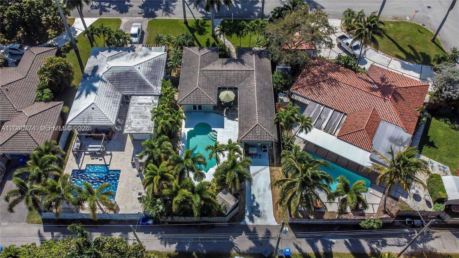 1147 Buchanan St, Hollywood, FL 33019 - For Sale photo 40