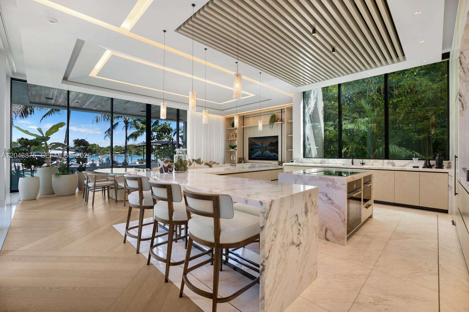 58 La Gorce Cir, Miami Beach, FL 33141 - For Sale photo 14