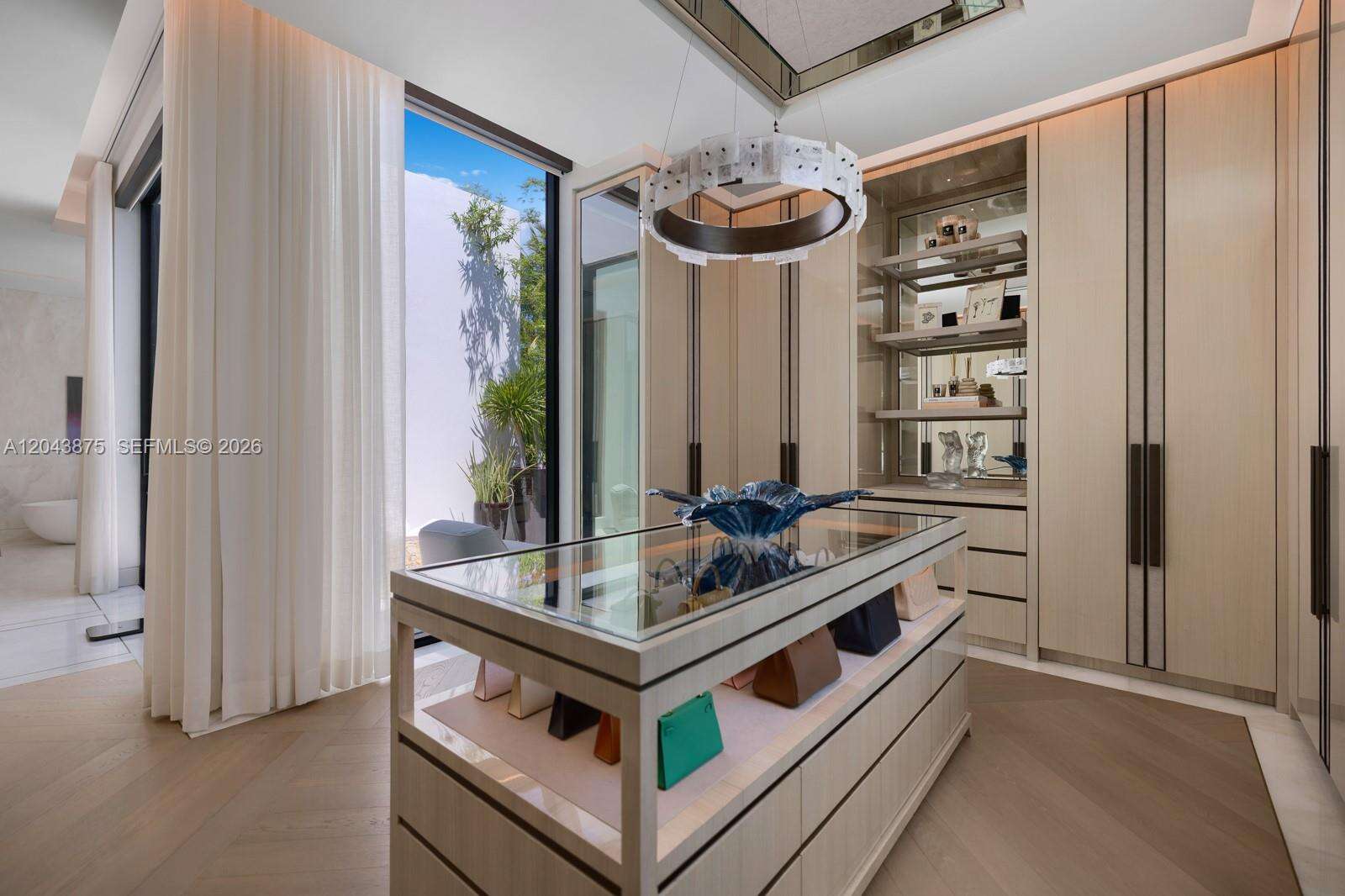 58 La Gorce Cir, Miami Beach, FL 33141 - For Sale photo 25