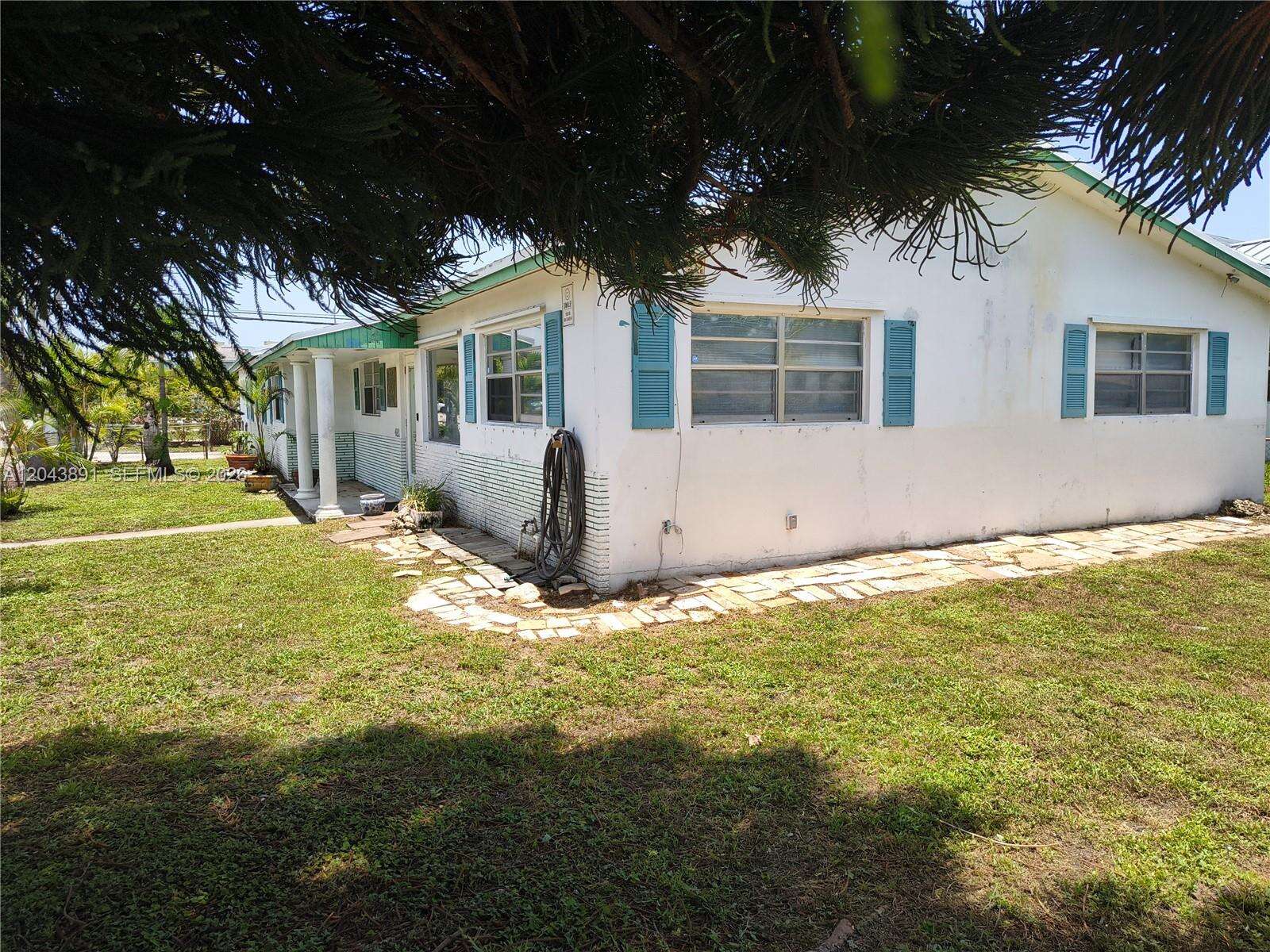 West Park, FL 33023 - For Sale photo 2