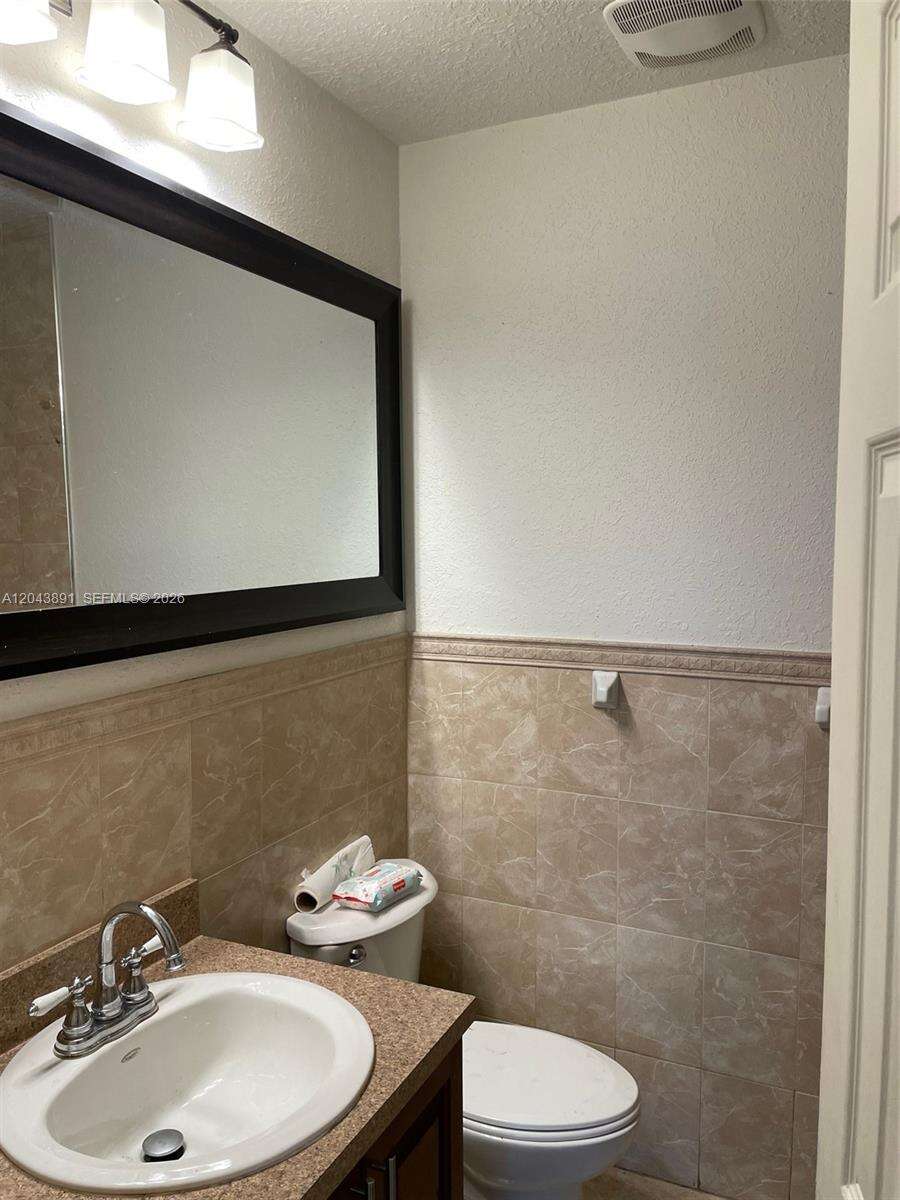 West Park, FL 33023 - For Sale photo 4