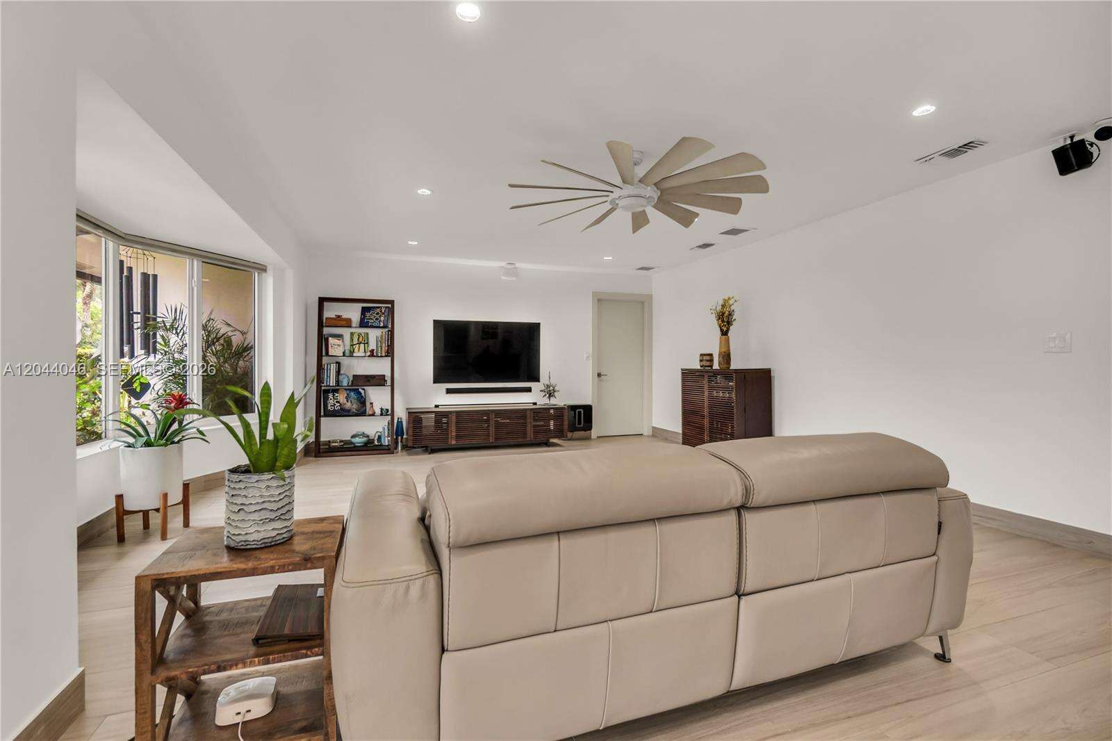 2820 40th Ct, Fort Lauderdale, FL 33308 - For Sale photo 10