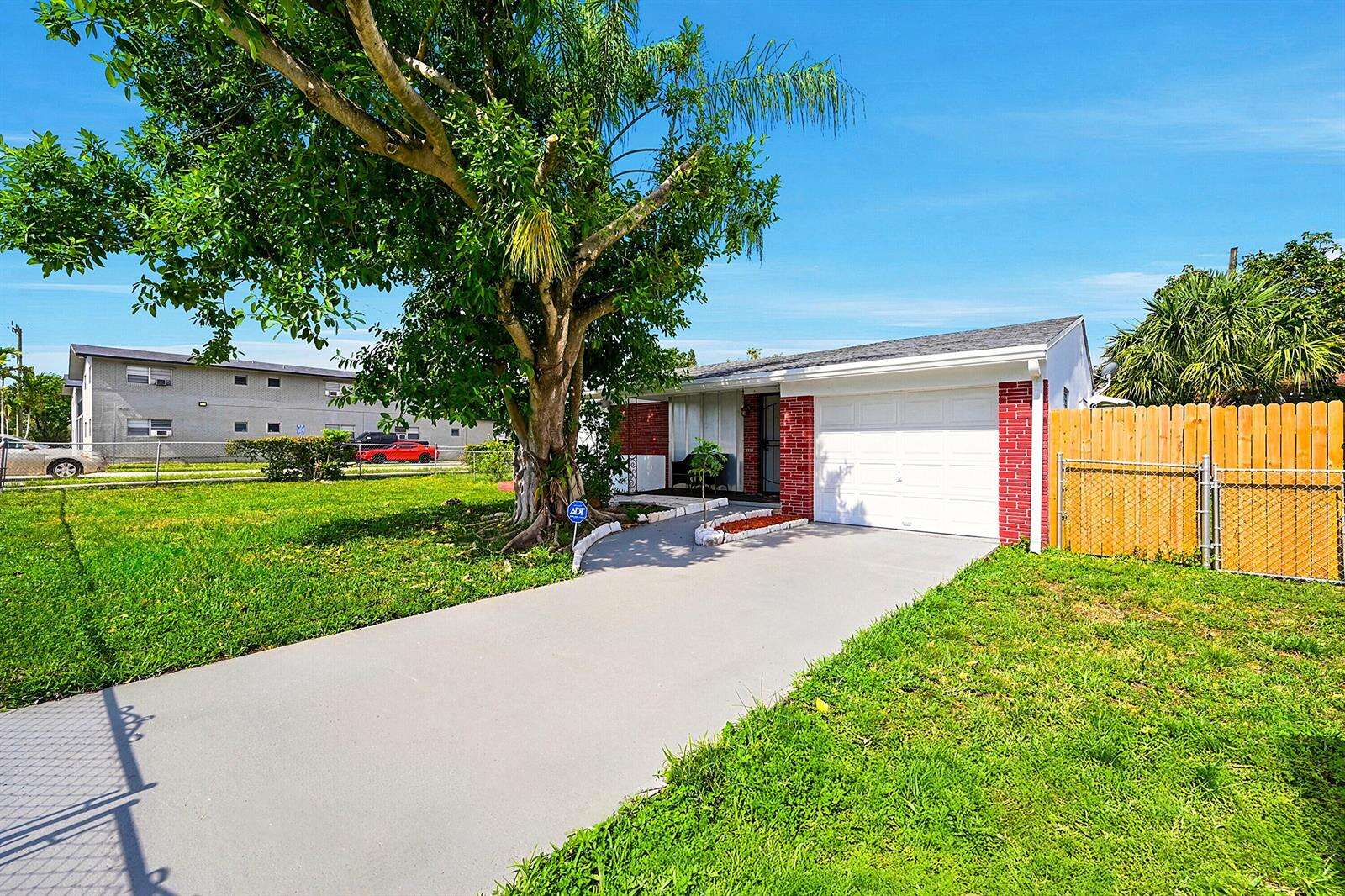 1716 25th, Hollywood, FL 33020 - For Sale photo 21
