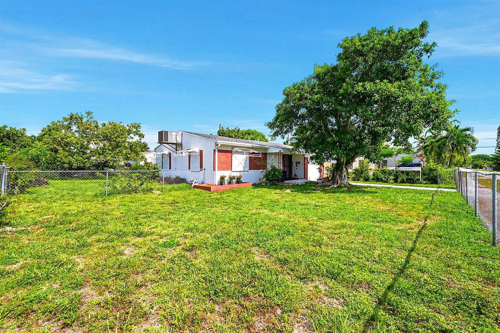 1716 25th, Hollywood, FL 33020 - For Sale photo 25