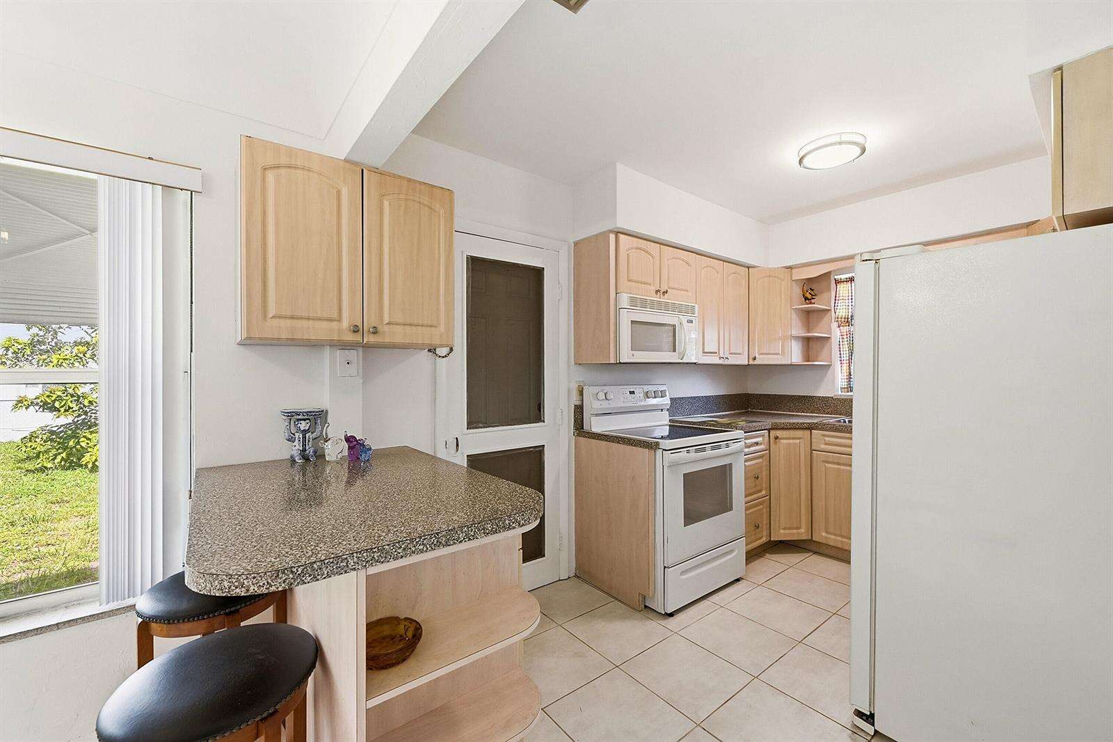 1716 25th, Hollywood, FL 33020 - For Sale photo 9