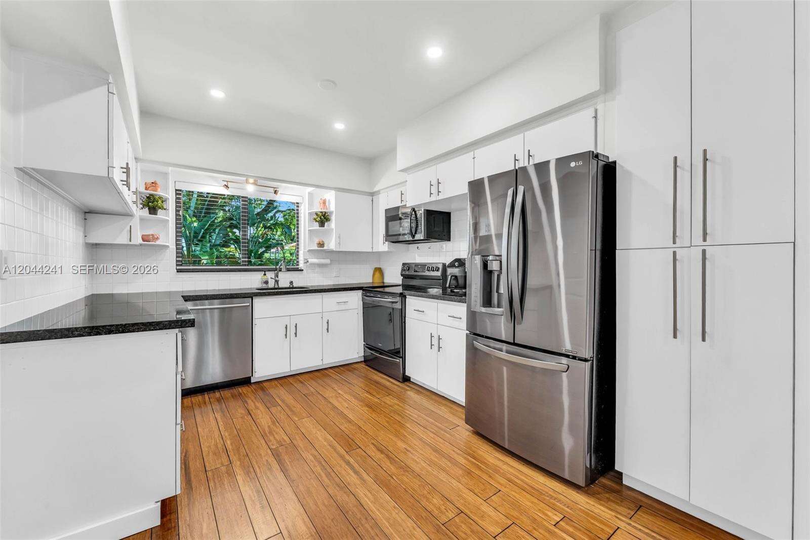 2220 25th St, Miami, FL 33133 - For Sale photo 11