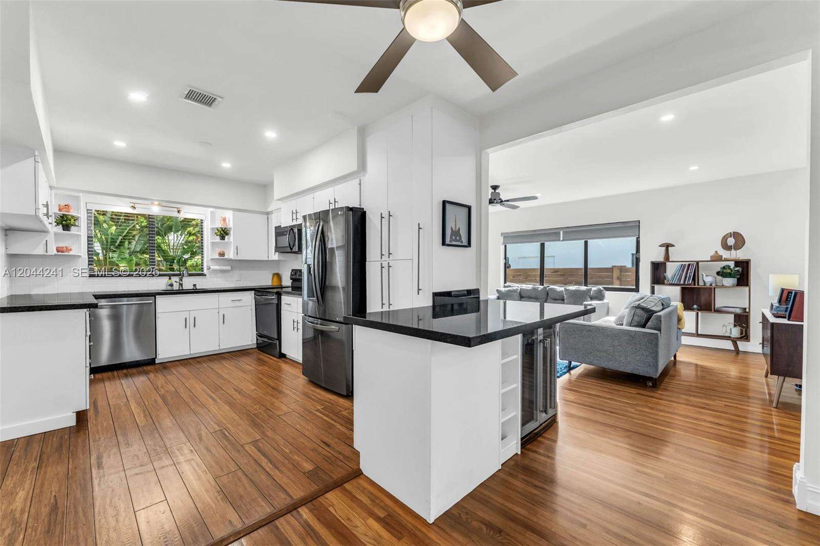 2220 25th St, Miami, FL 33133 - For Sale photo 10