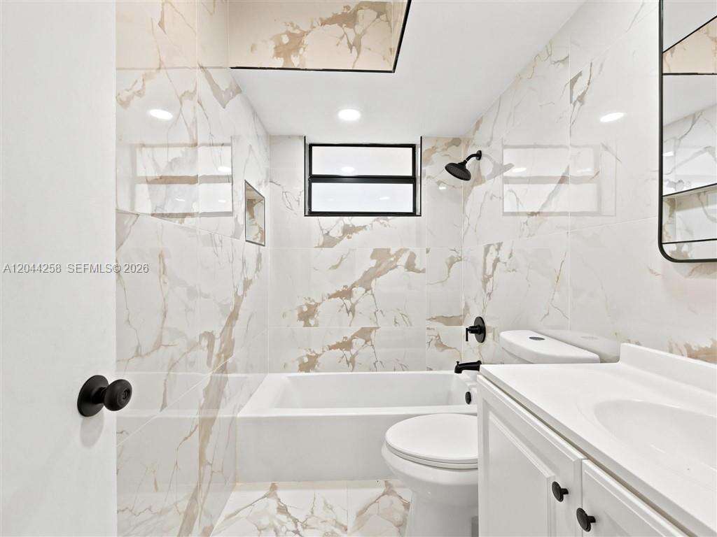3246 Buchanan St, Hollywood, FL 33021 - For Sale photo 17
