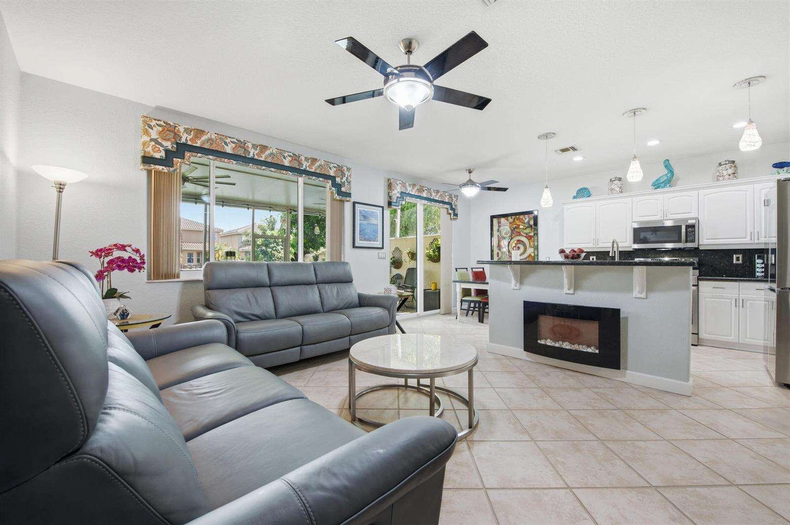 9807 20th, Pembroke Pines, FL 33024 - For Sale photo 15