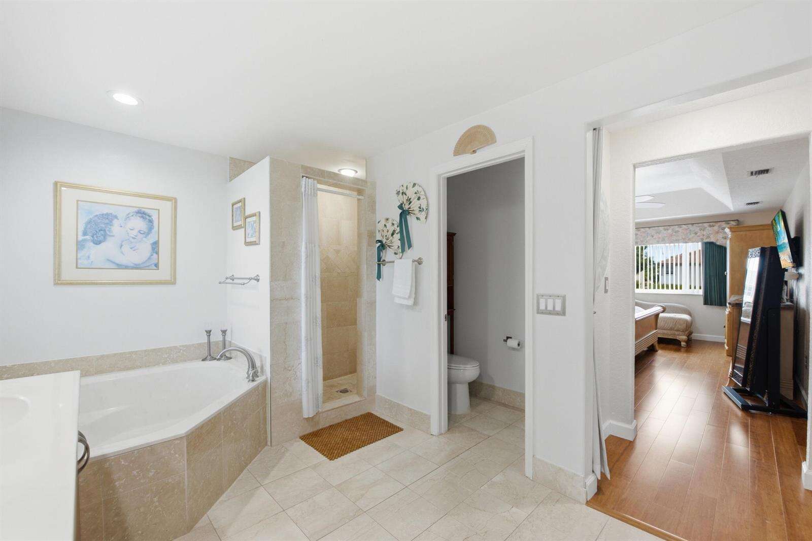 9807 20th, Pembroke Pines, FL 33024 - For Sale photo 23