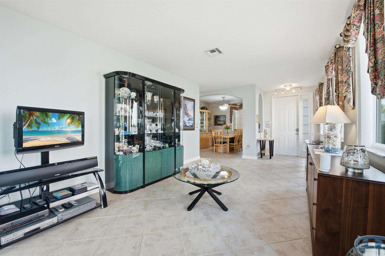 9807 20th, Pembroke Pines, FL 33024 - For Sale photo 5