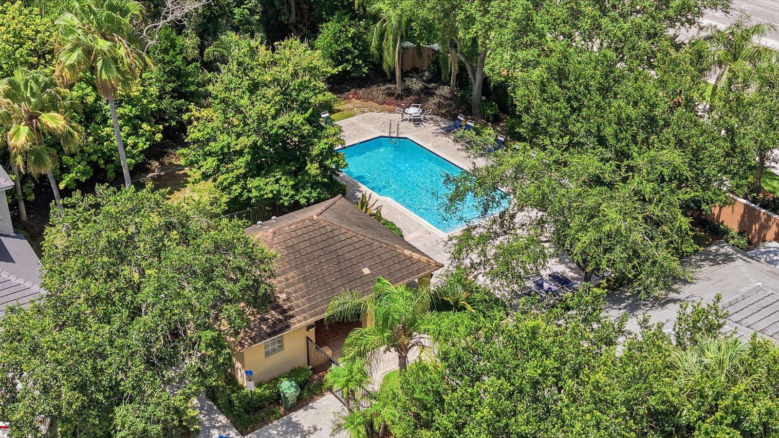 9807 20th, Pembroke Pines, FL 33024 - For Sale photo 47