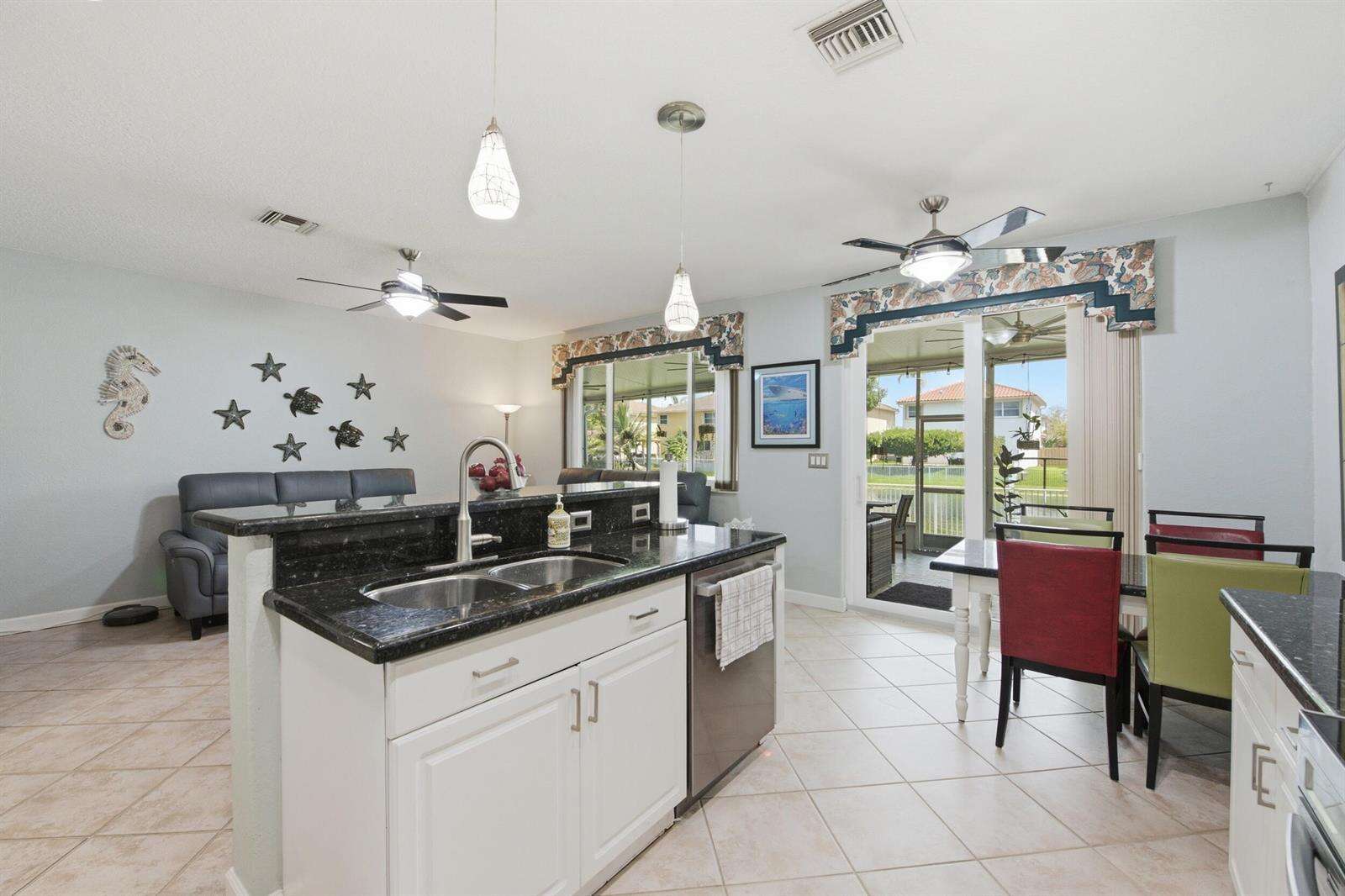 9807 20th, Pembroke Pines, FL 33024 - For Sale photo 10