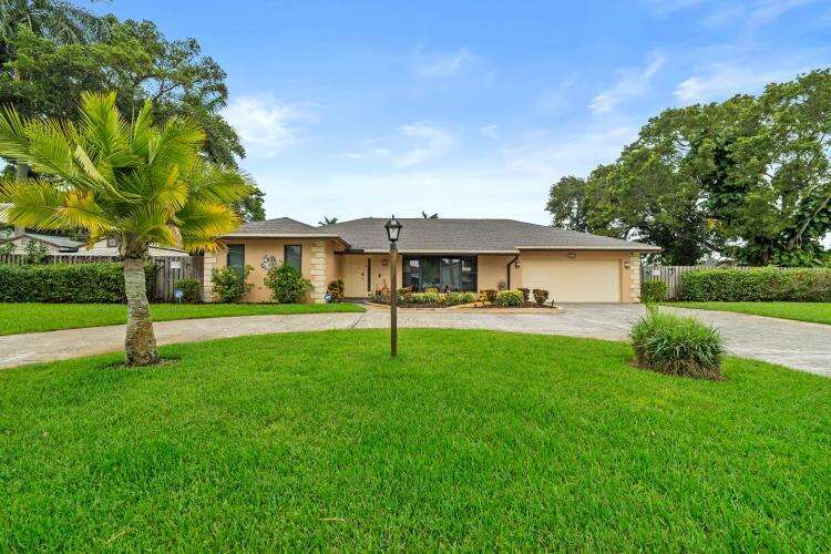 2409 27th, Fort Lauderdale, FL 33312 - For Sale photo 2